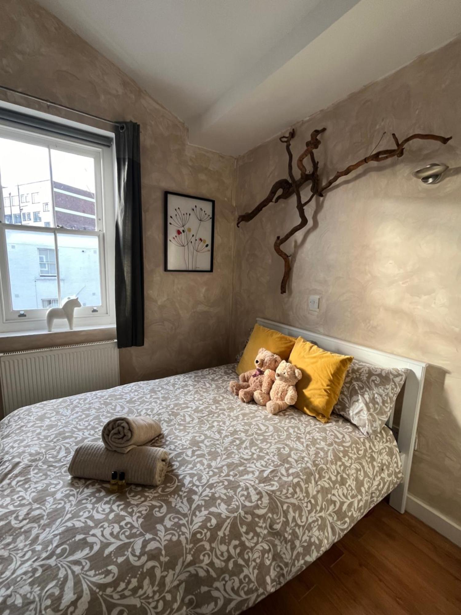 Cosy Camden 1 Bedroom Terrace London